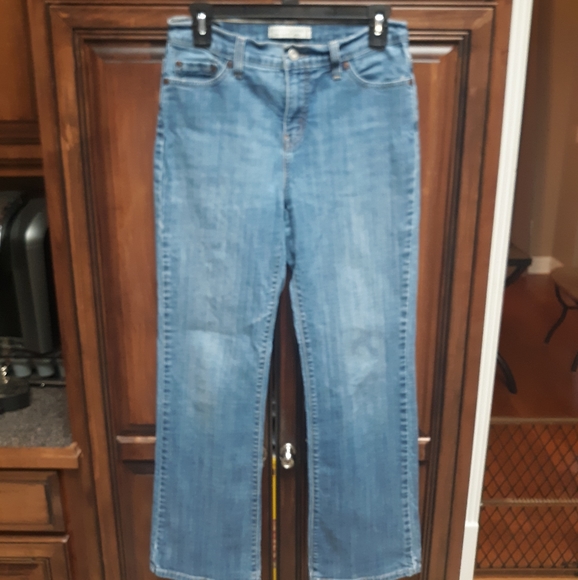 Womens Levi's Perfectly Slimming Bootcut 512 Jeans - Picture 2 of 5